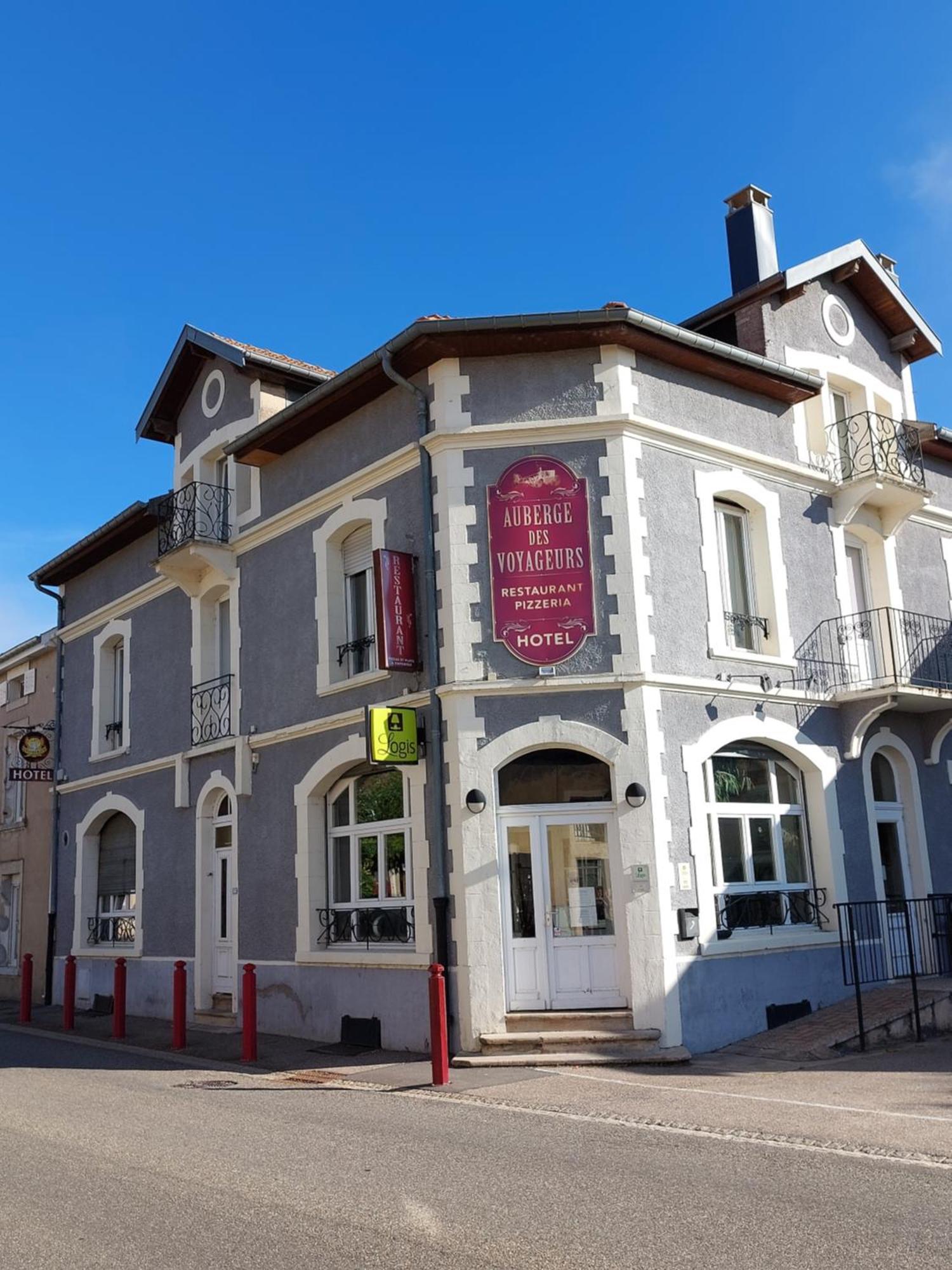 Logis Auberge Des Voyageurs Vandieres  Dış mekan fotoğraf