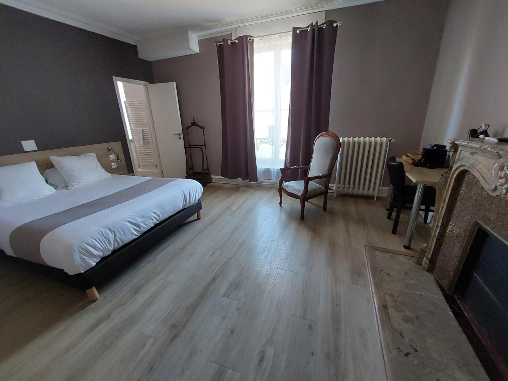 Logis Auberge Des Voyageurs Vandieres  Dış mekan fotoğraf