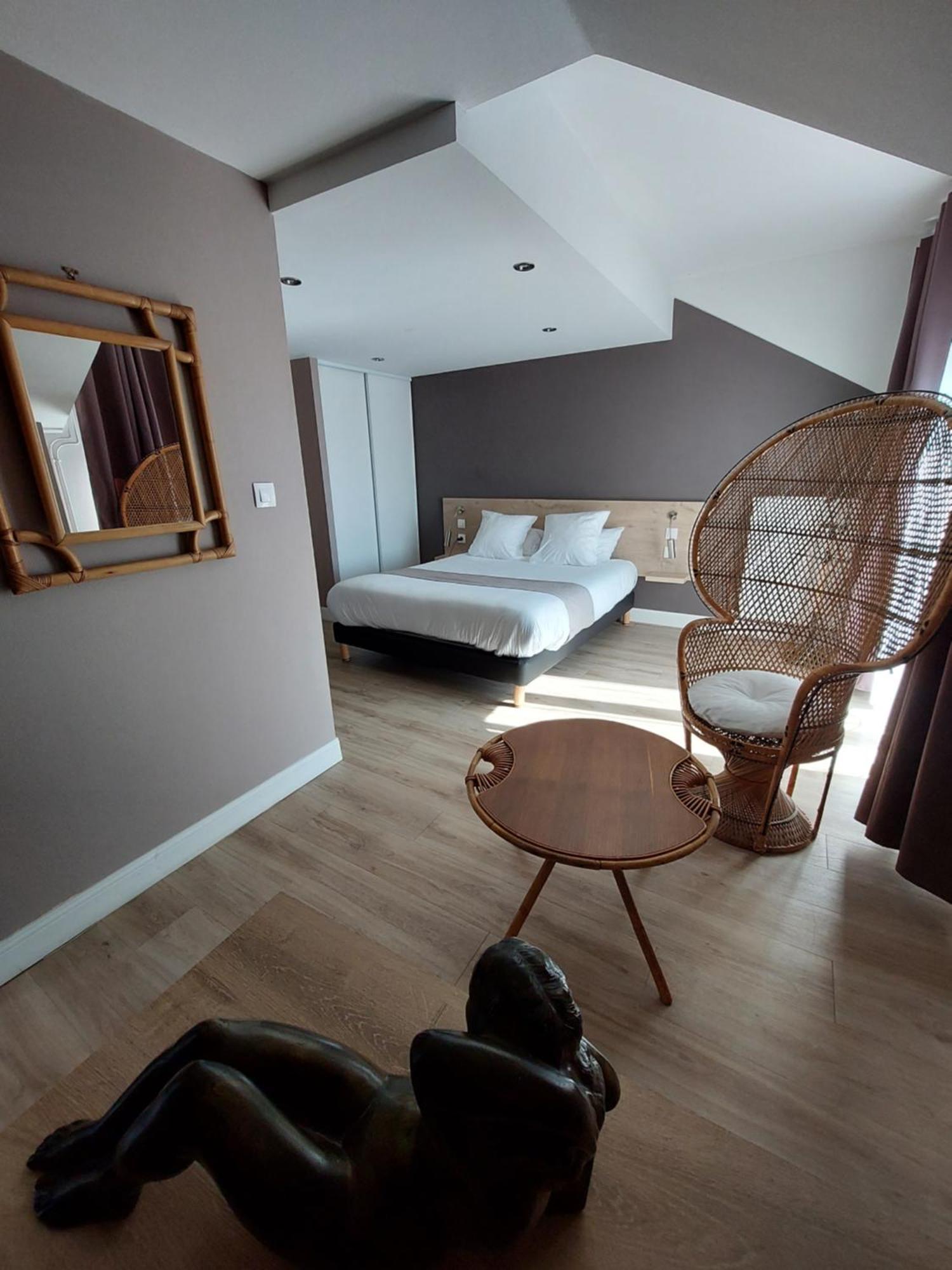 Logis Auberge Des Voyageurs Vandieres  Dış mekan fotoğraf