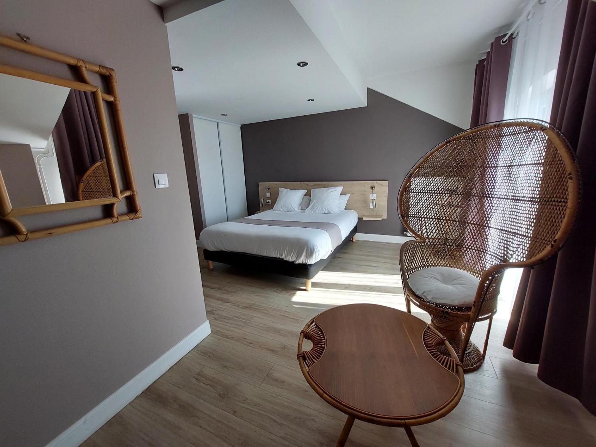 Logis Auberge Des Voyageurs Vandieres  Dış mekan fotoğraf