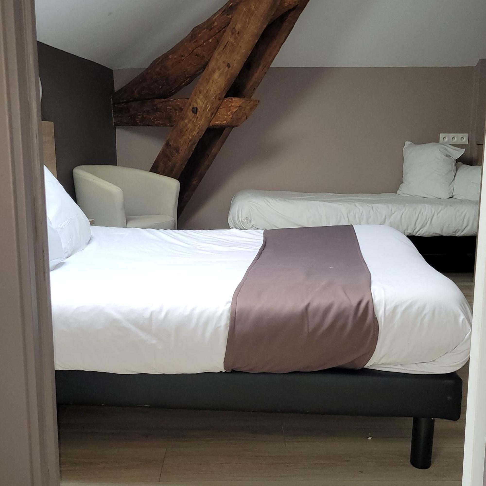 Logis Auberge Des Voyageurs Vandieres  Dış mekan fotoğraf