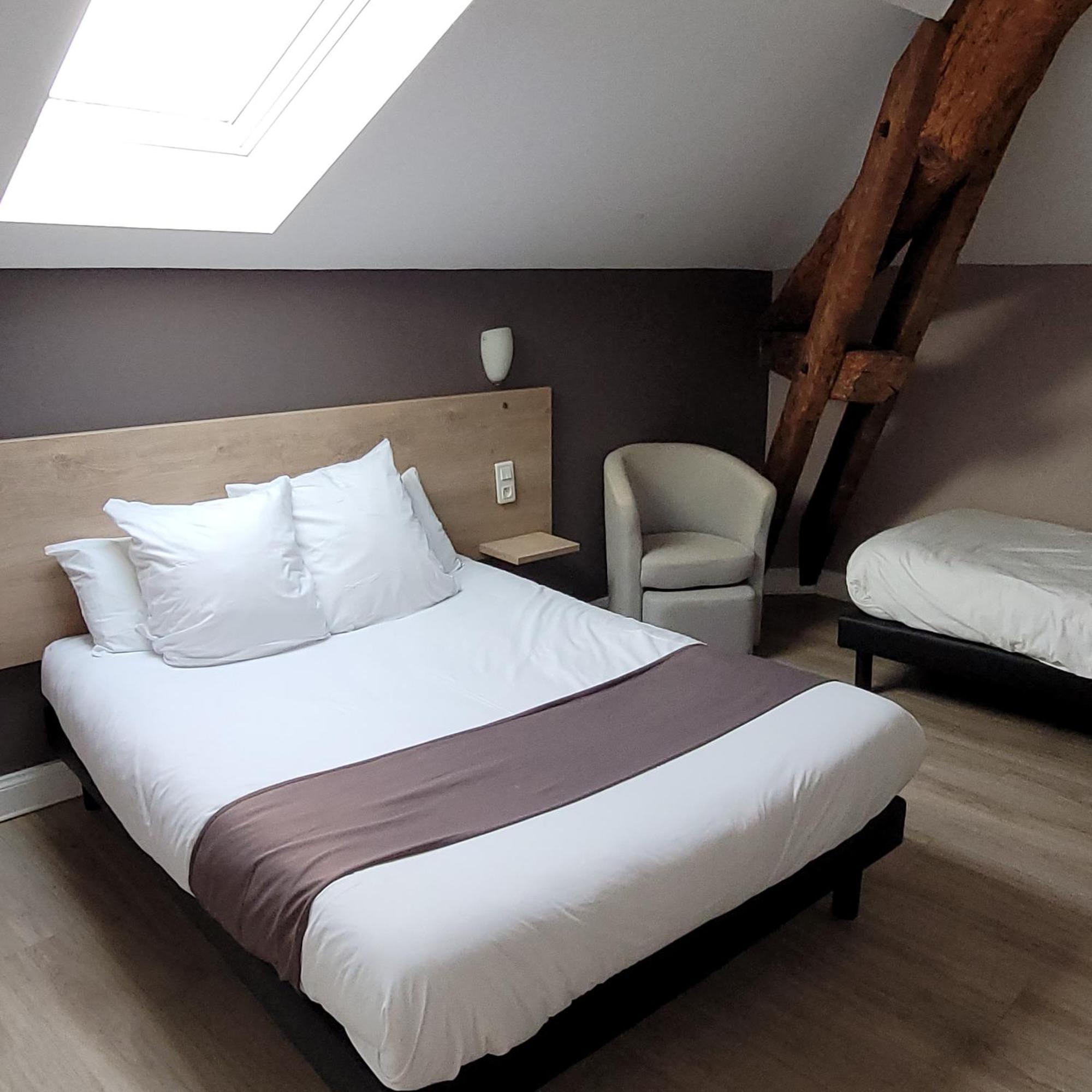 Logis Auberge Des Voyageurs Vandieres  Dış mekan fotoğraf